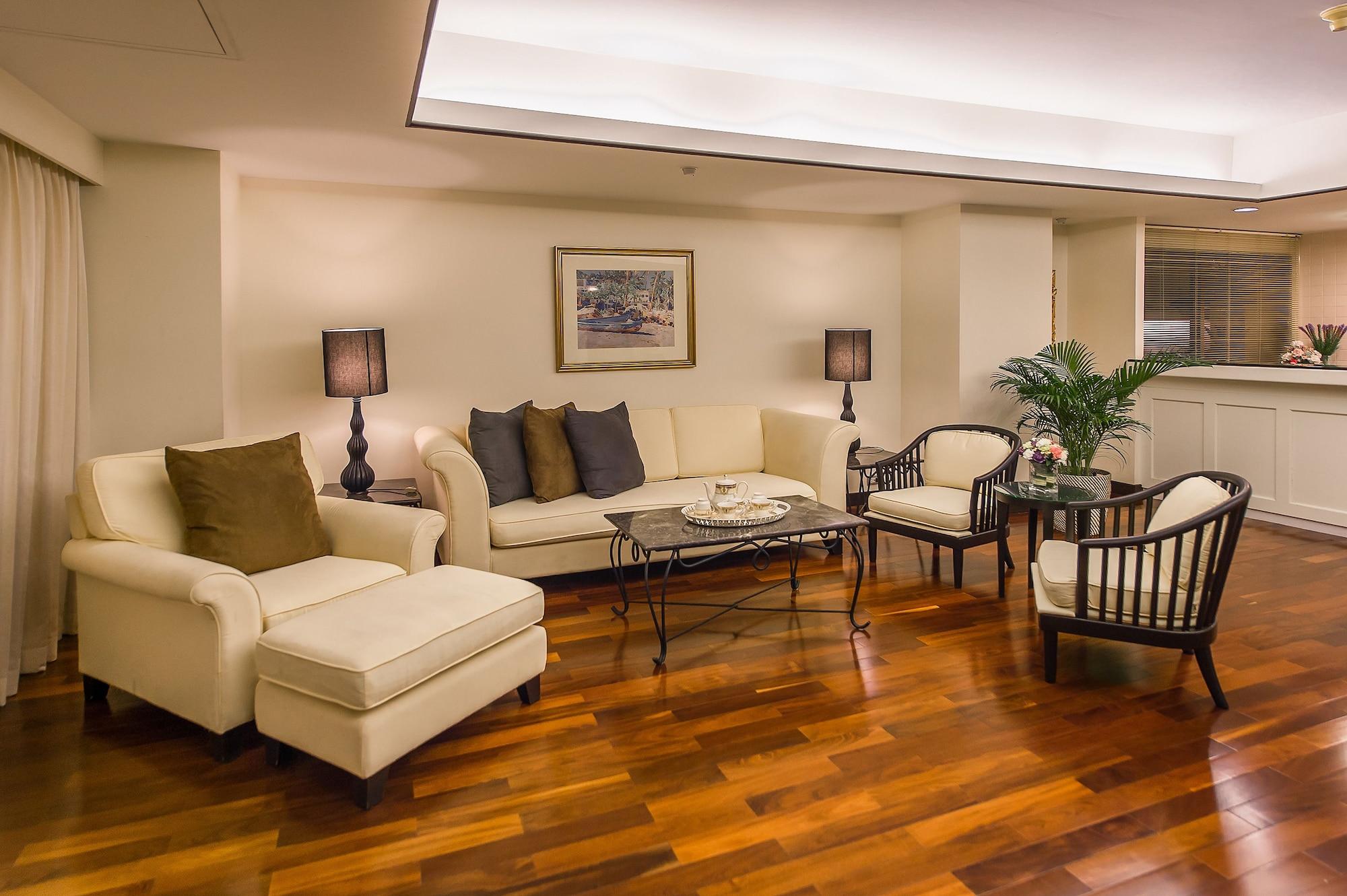 Pantip Suites Bangkok Exterior foto