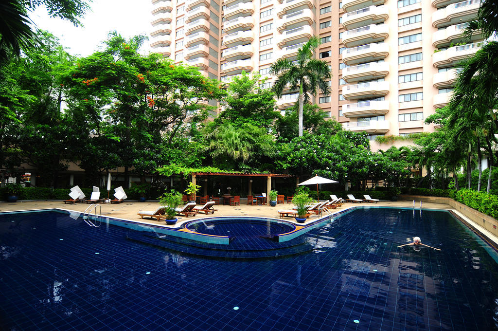 Pantip Suites Bangkok Exterior foto