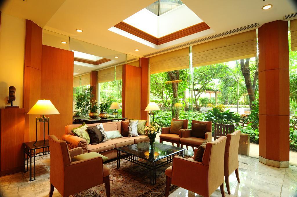 Pantip Suites Bangkok Exterior foto