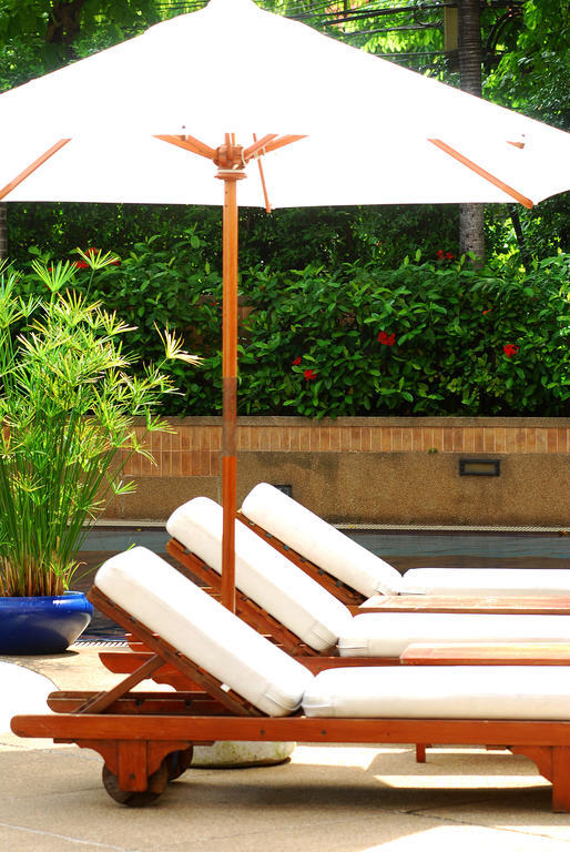 Pantip Suites Bangkok Exterior foto